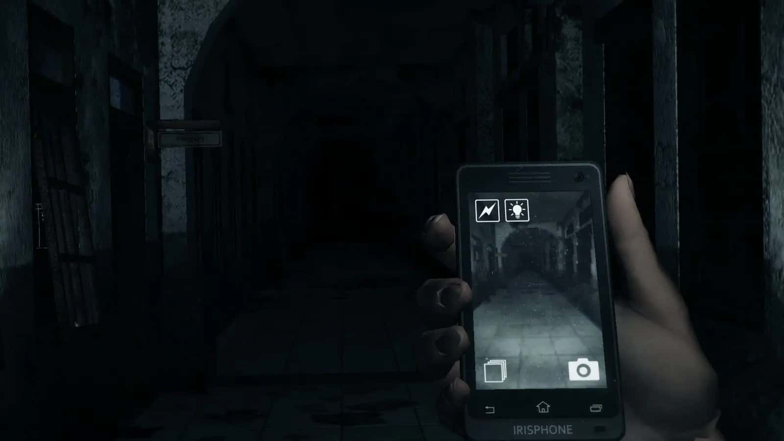 https://erysta-cdn.com/medias/dreadout-remastered-collection-600O1MDL-screenshot-2.webp